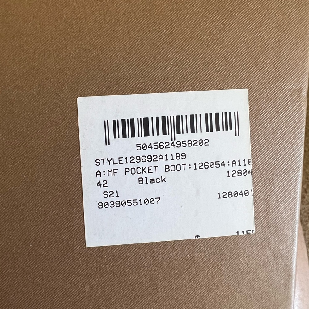 Unworn Burberry Boots for Men, Size 8.5 in US, 42 in Europe.